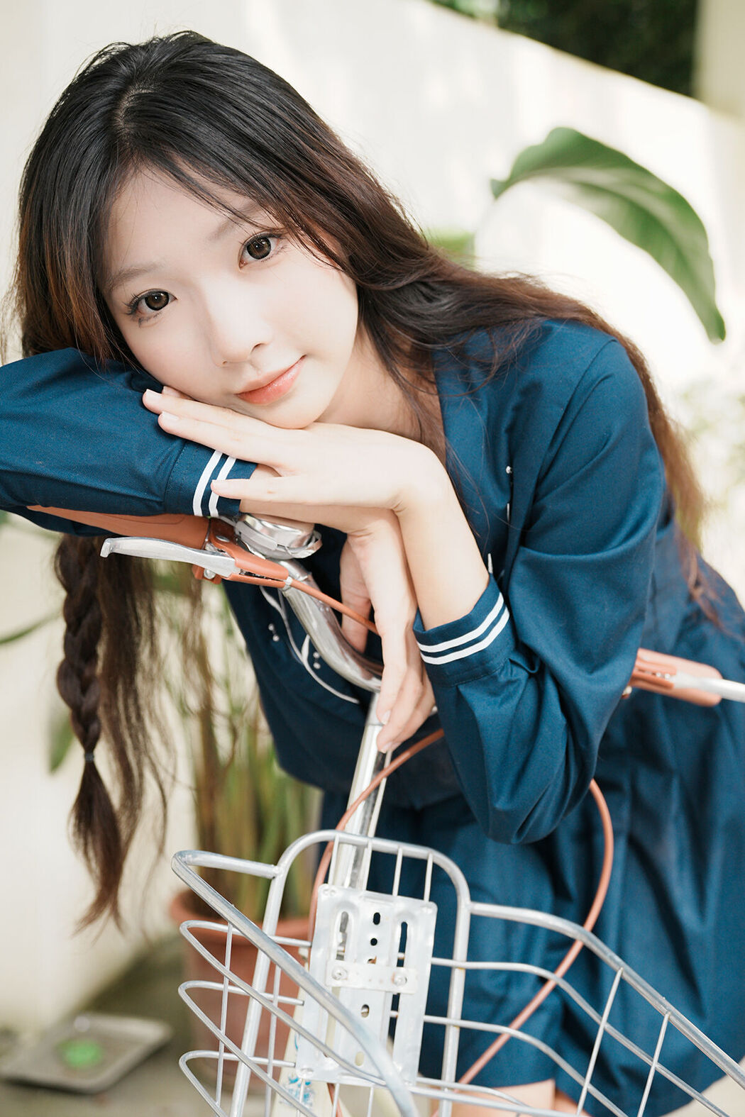 YiTuYu艺图语 Vol.7690 Xiao Xi Cover Photo