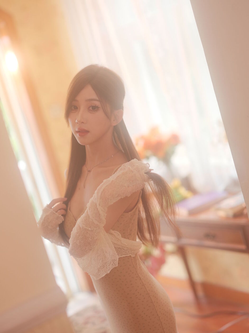 YiTuYu艺图语 Vol.7648 Su Su