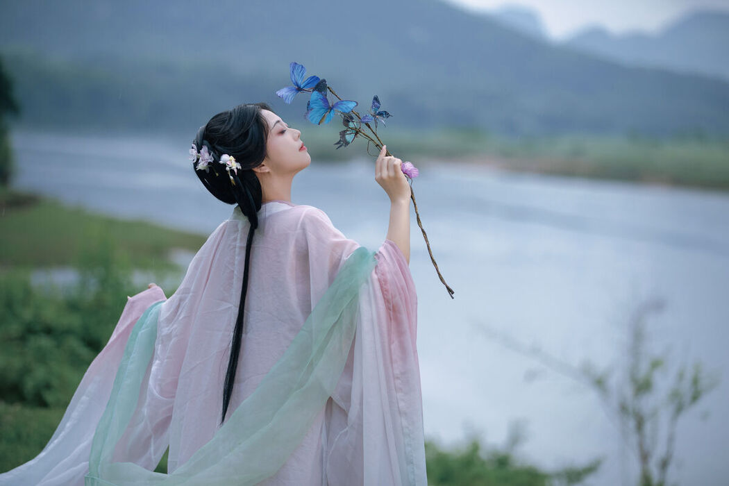 YiTuYu艺图语 Vol.7715 Jin Zou Ba