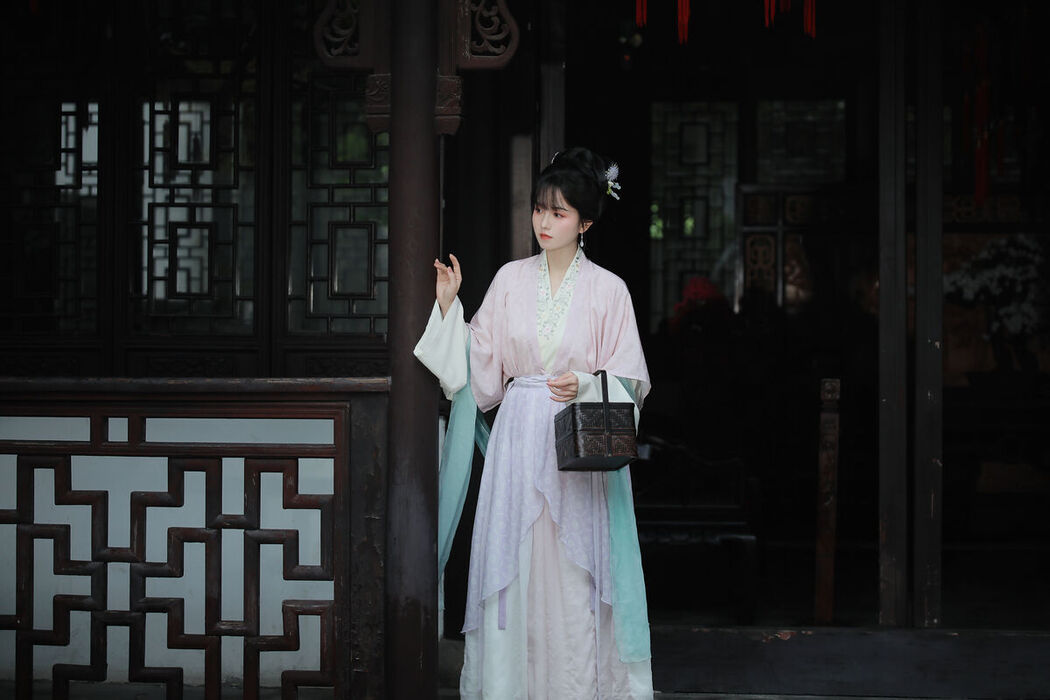 YiTuYu艺图语 Vol.7705 Li Zhi