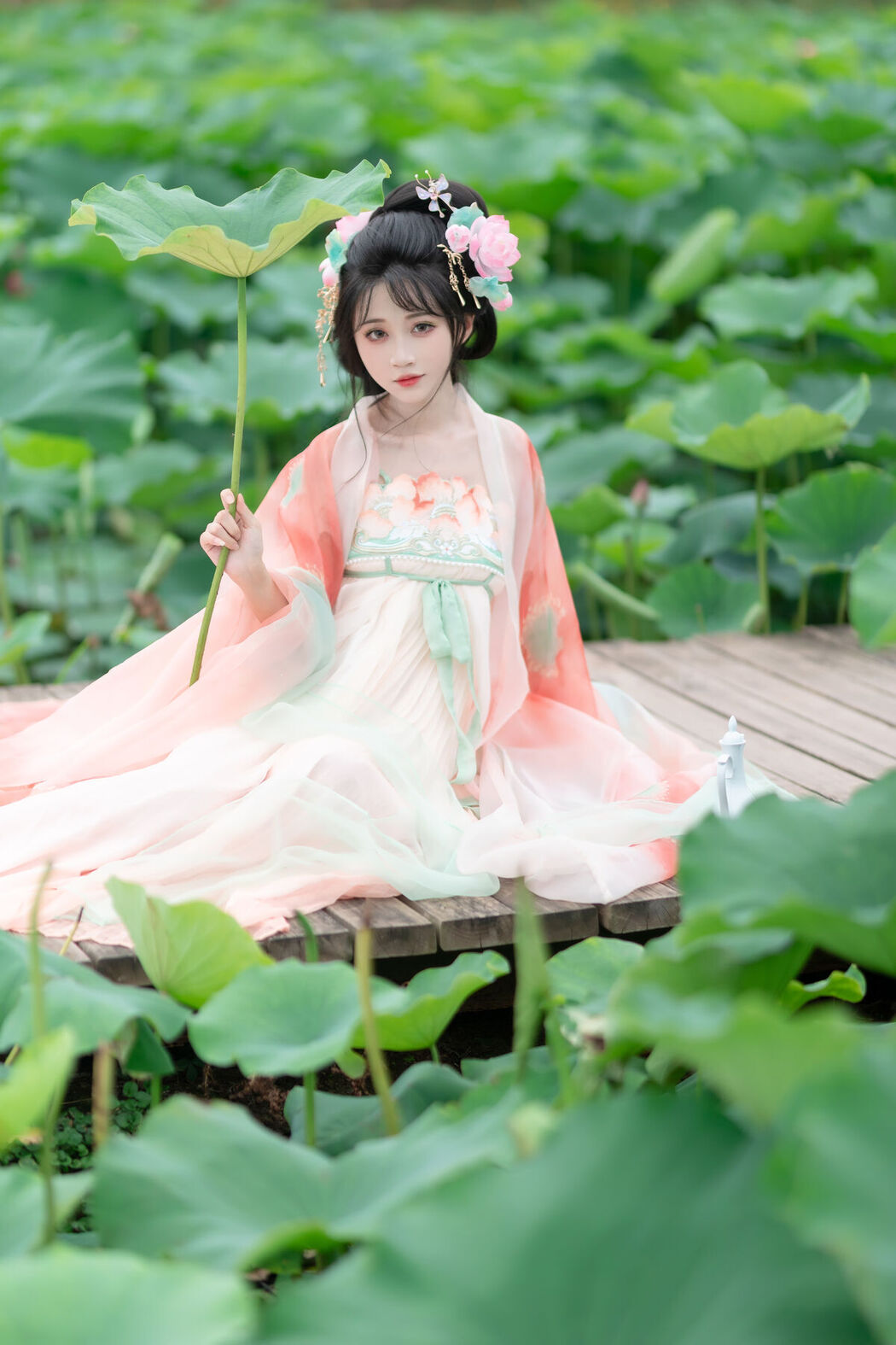 YiTuYu艺图语 Vol.7685 Qi Luo Sheng De Xiao Su Su