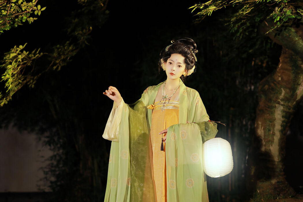 YiTuYu艺图语 Vol.7688 Mao Zi Zi