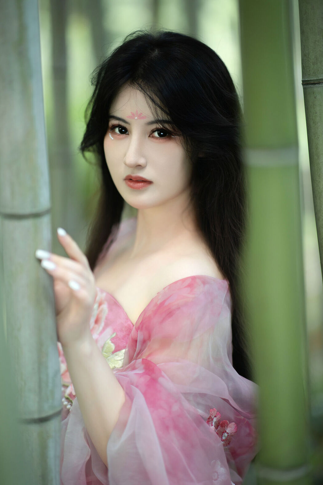 YiTuYu艺图语 Vol.7703 Shi Shi Kiki