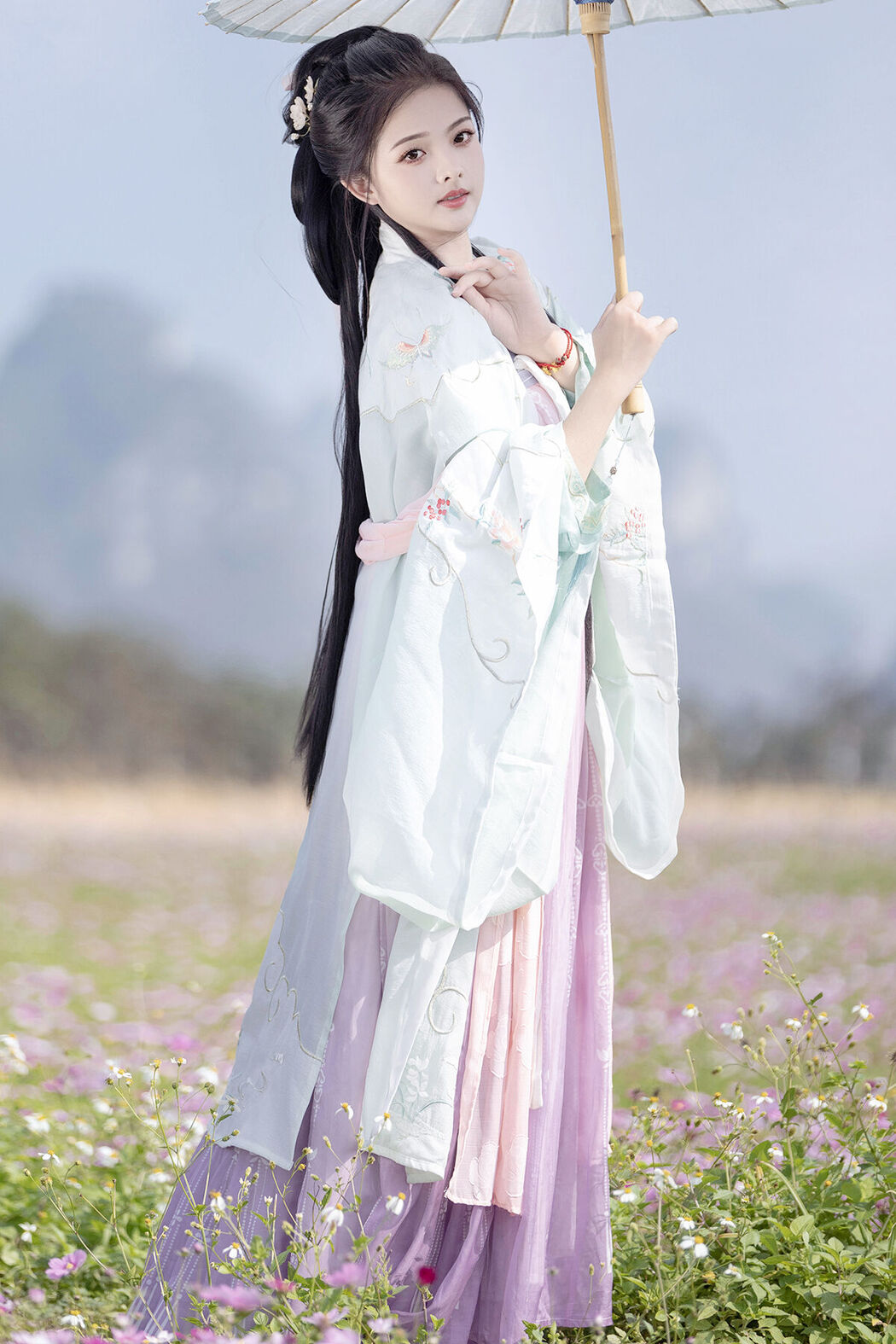 YiTuYu艺图语 Vol.7695 Lei Lei Cover Photo