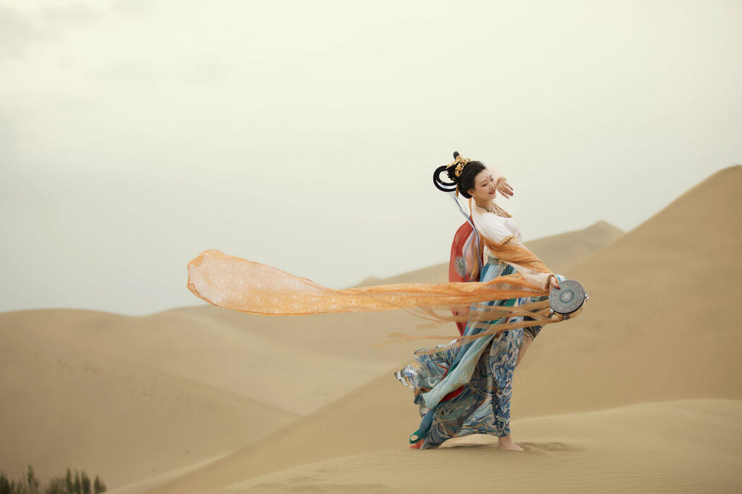 YiTuYu艺图语 Vol.7631 Sun Wan Qian Shi Xiao Cang Shu