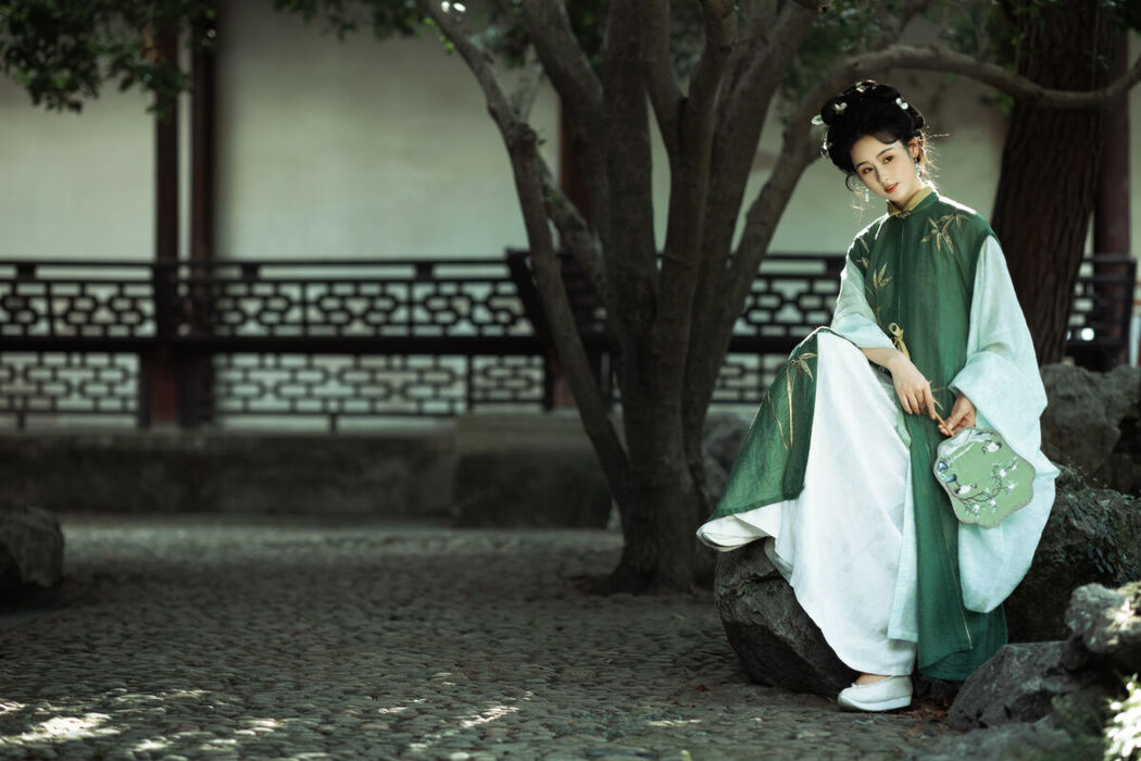 YiTuYu艺图语 Vol.7720 Ren Jian Yue-su Chen
