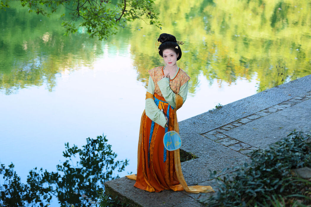 YiTuYu艺图语 Vol.7700 Yu Qing