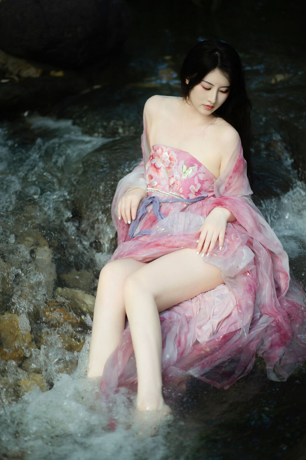 YiTuYu艺图语 Vol.7703 Shi Shi Kiki