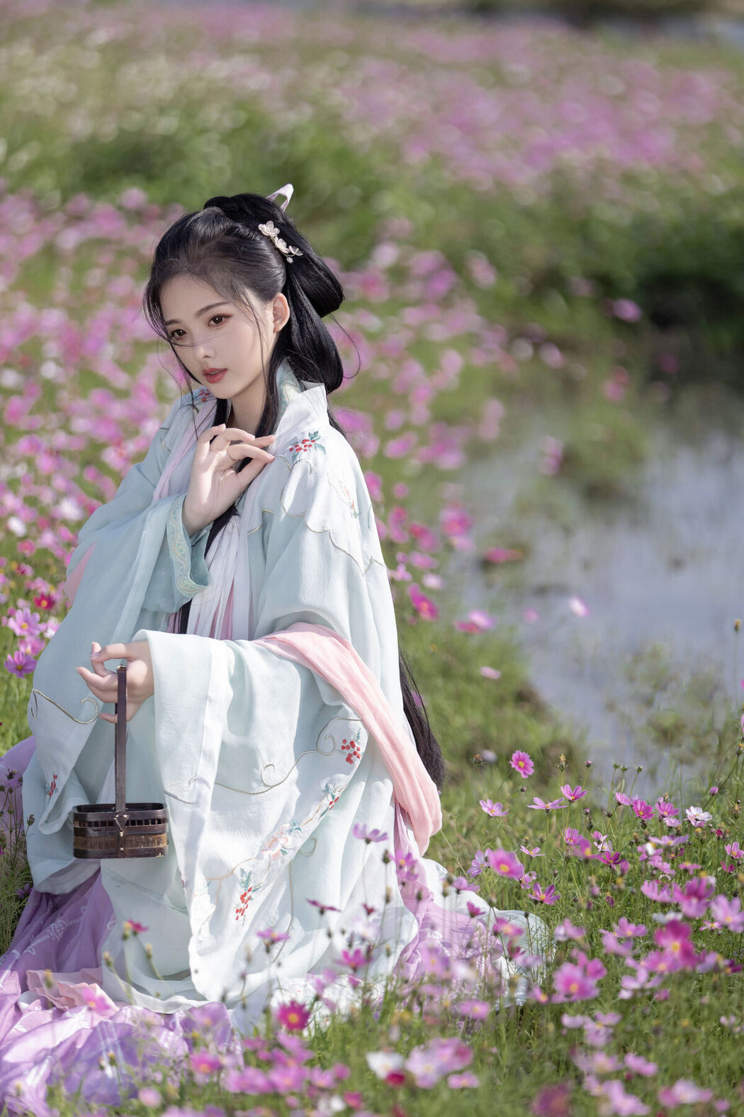 YiTuYu艺图语 Vol.7695 Lei Lei