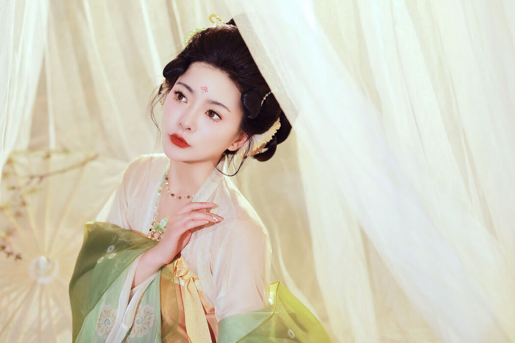 YiTuYu艺图语 Vol.7688 Mao Zi Zi