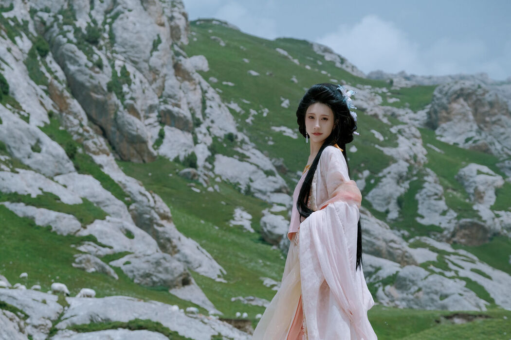 YiTuYu艺图语 Vol.7716 Xiao Bei Ke Qing Bu Yao Fang Qi