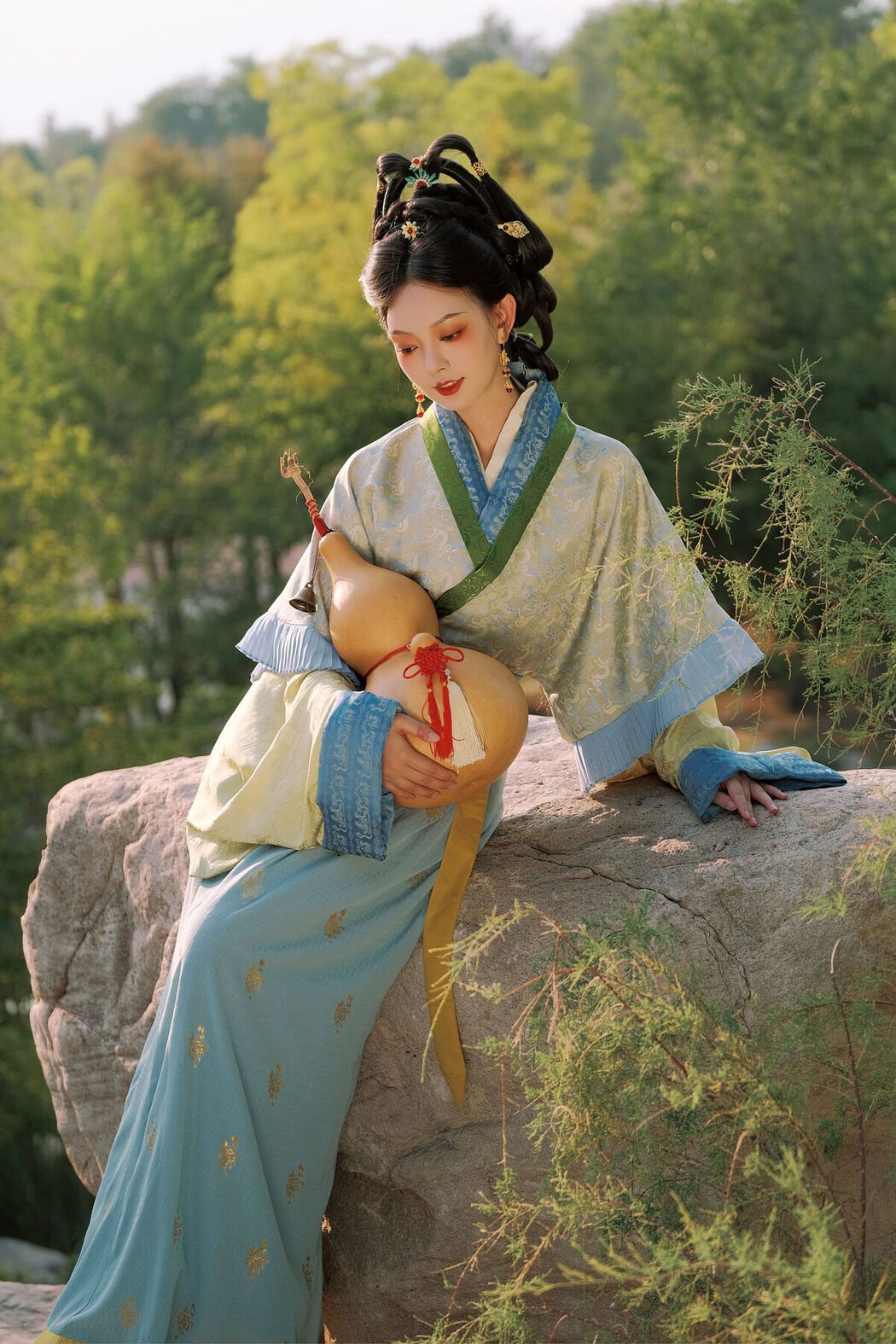 YiTuYu艺图语 Vol.7768 Qiu Qiu