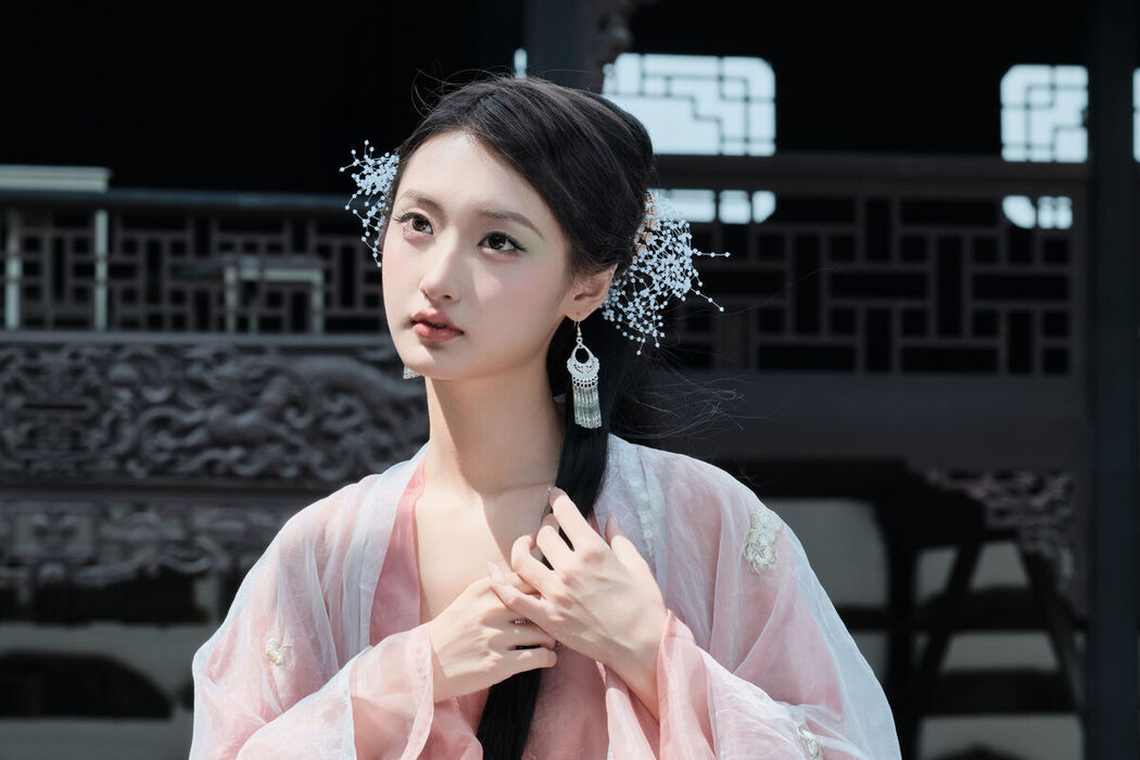 YiTuYu艺图语 Vol.7825 Chen Nian Xiao Jiu