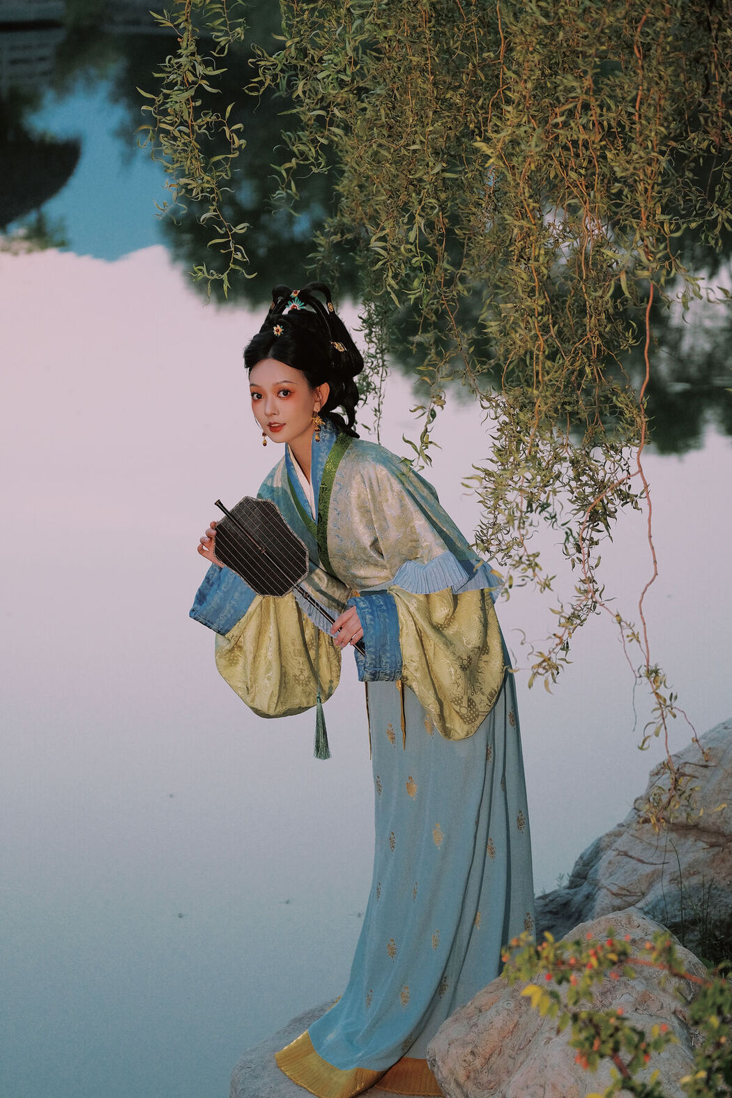YiTuYu艺图语 Vol.7768 Qiu Qiu