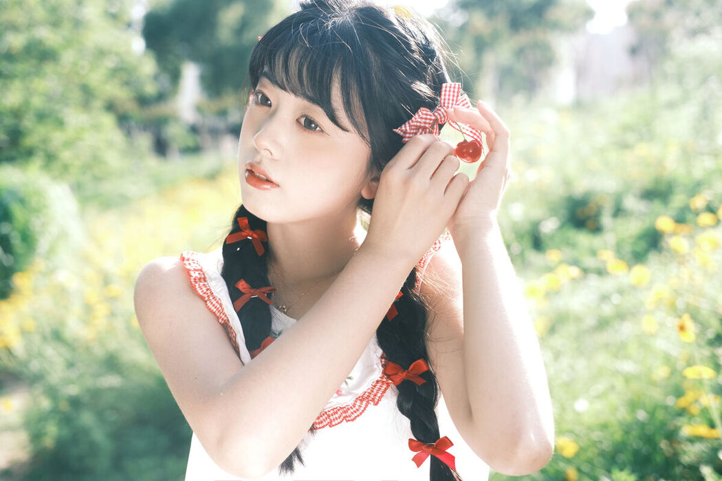 YiTuYu艺图语 Vol.7819 Yi Zhi Nuan Nuan
