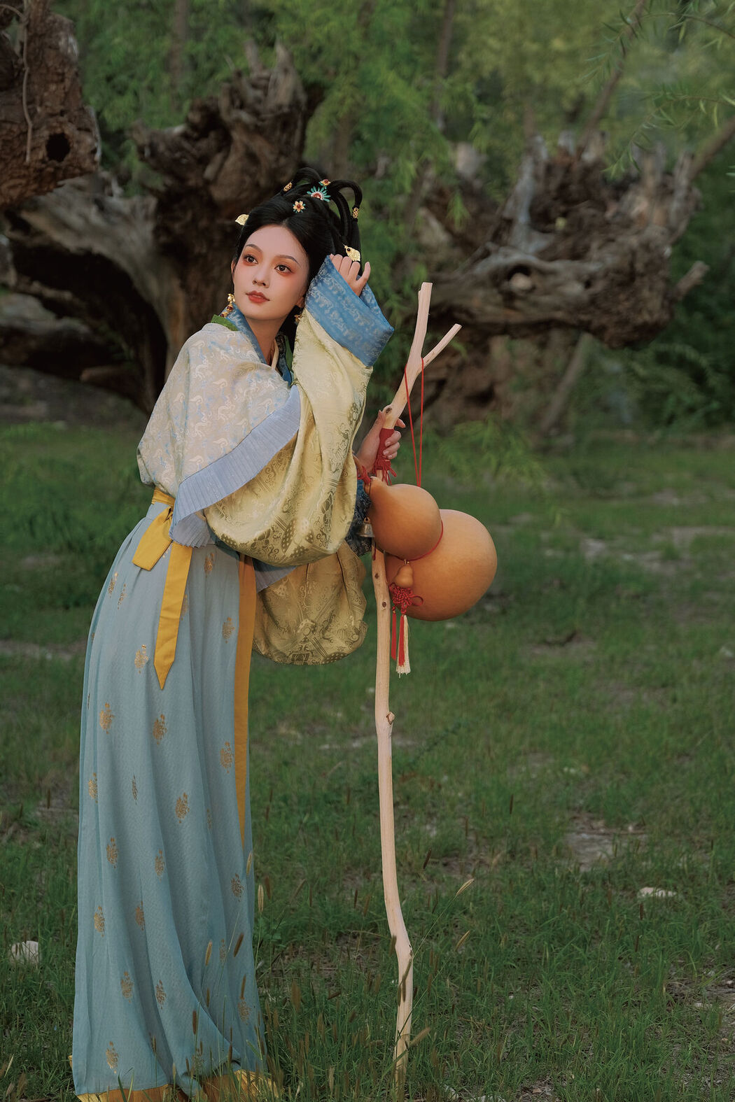 YiTuYu艺图语 Vol.7768 Qiu Qiu