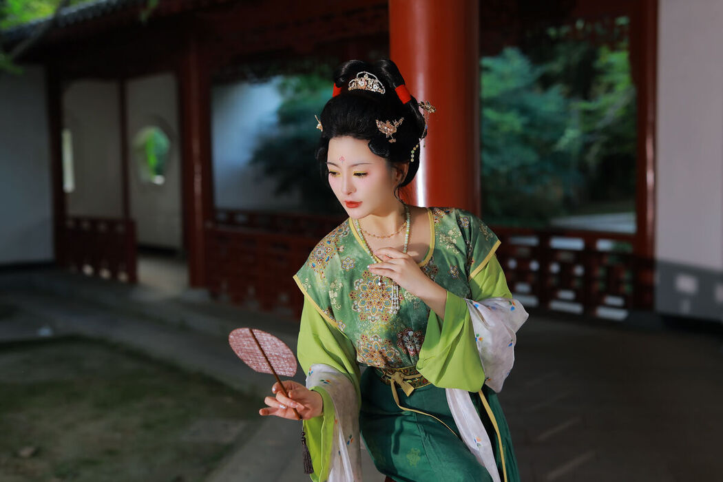 YiTuYu艺图语 Vol.7808 Mao Zi Zi