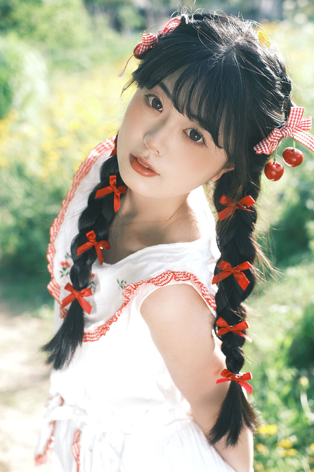 YiTuYu艺图语 Vol.7819 Yi Zhi Nuan Nuan Cover Photo
