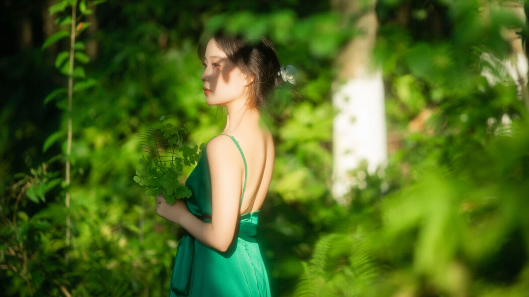YiTuYu艺图语 Vol.7815 Mei Nu Bu Chi Liu Lian