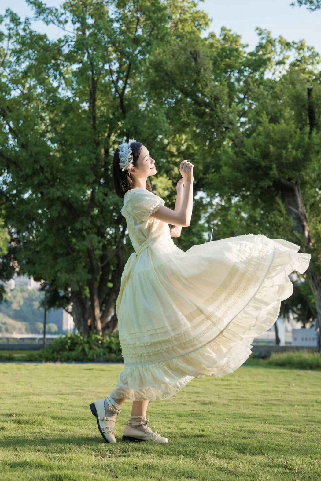 YiTuYu艺图语 Vol.7827 Zzzhen