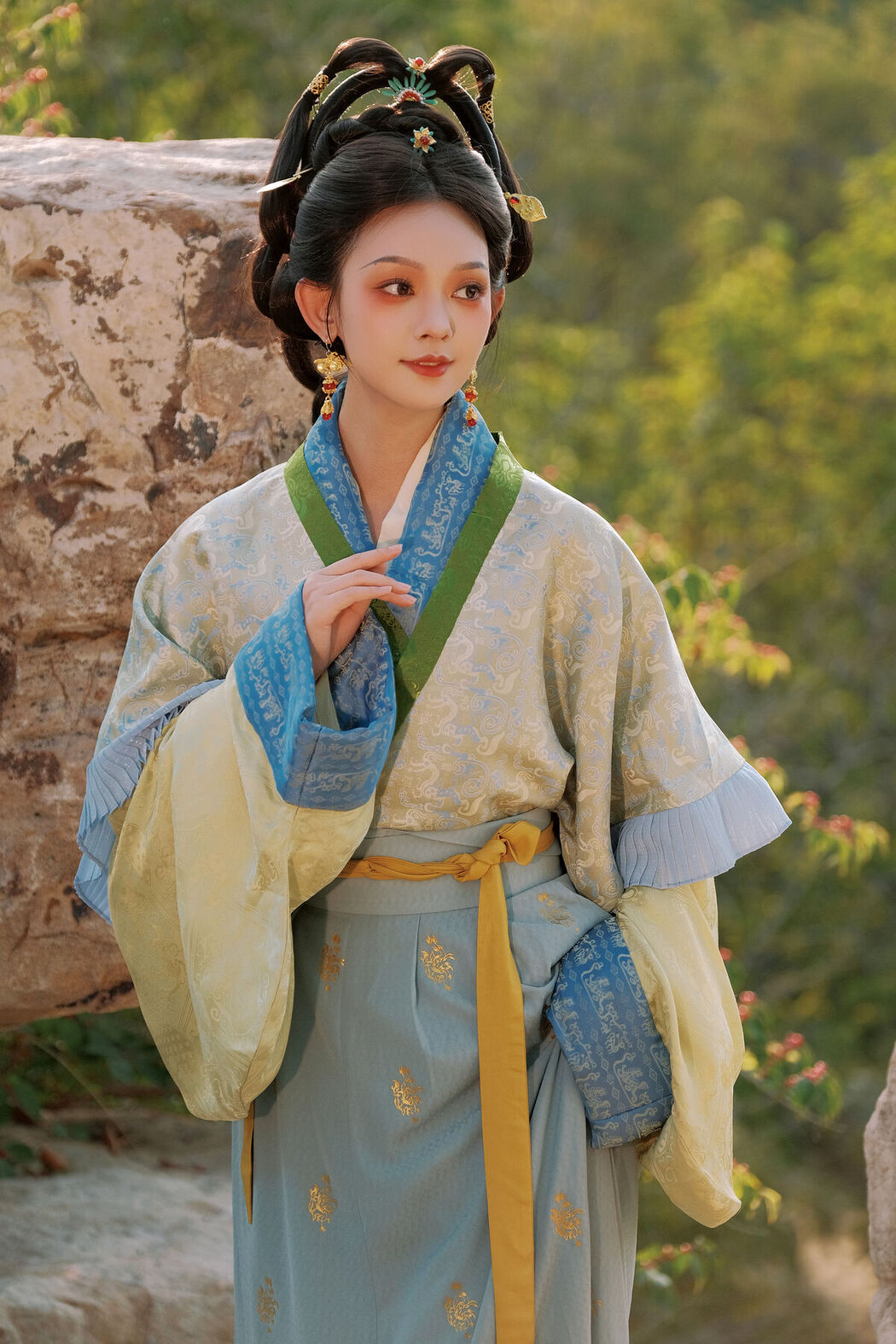 YiTuYu艺图语 Vol.7768 Qiu Qiu