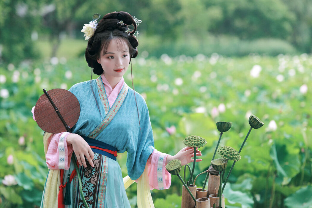 YiTuYu艺图语 Vol.7742 Yi Yi