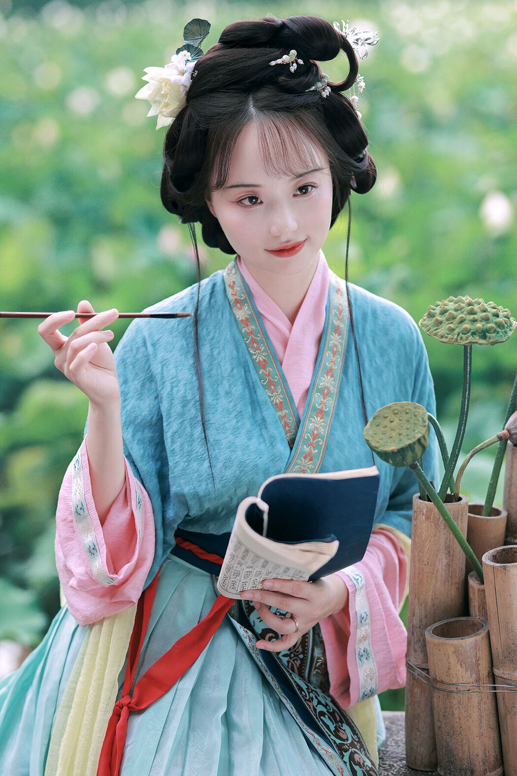 YiTuYu艺图语 Vol.7742 Yi Yi Cover Photo