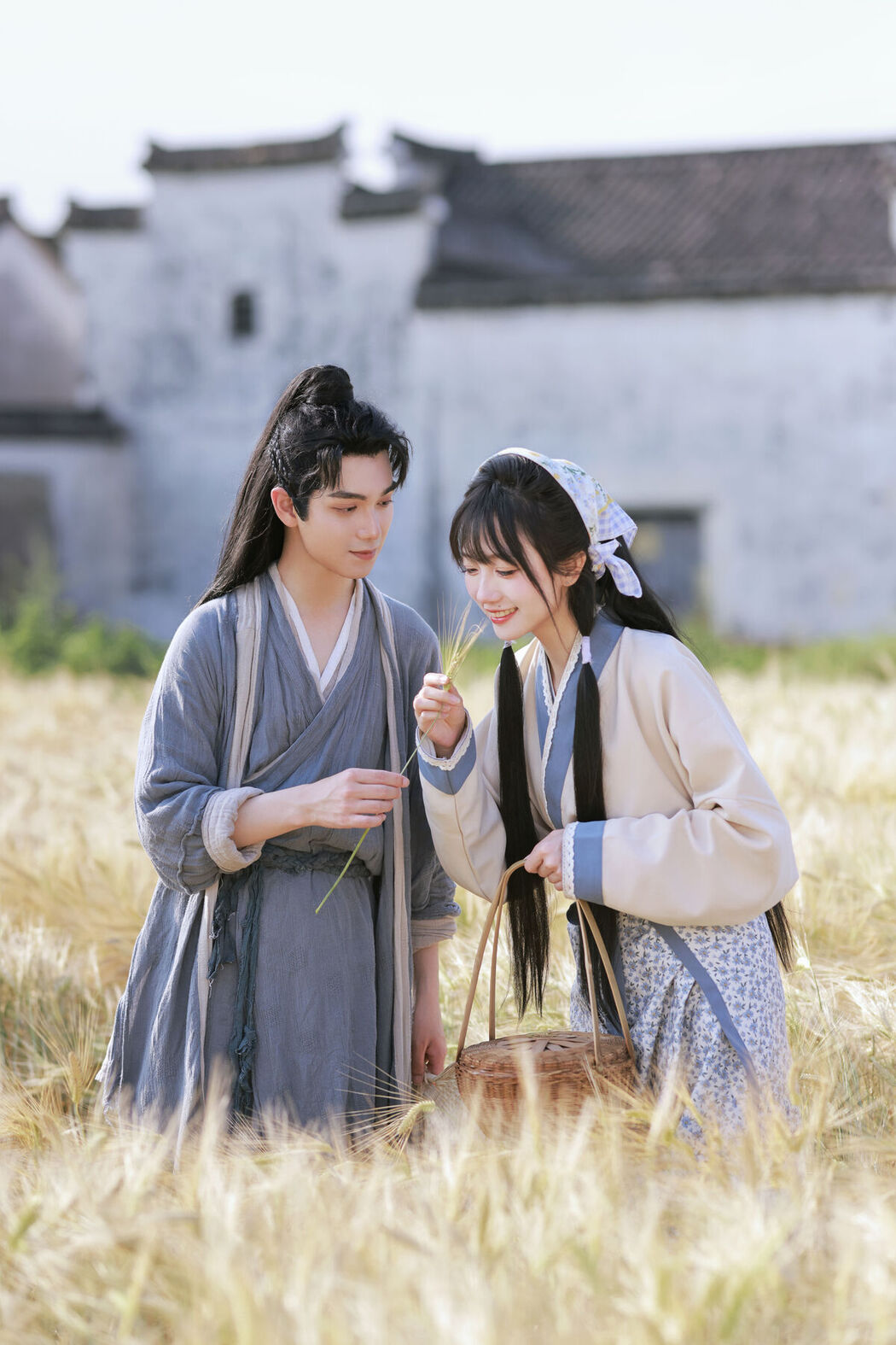 YiTuYu艺图语 Vol.7760 Nai He Ne