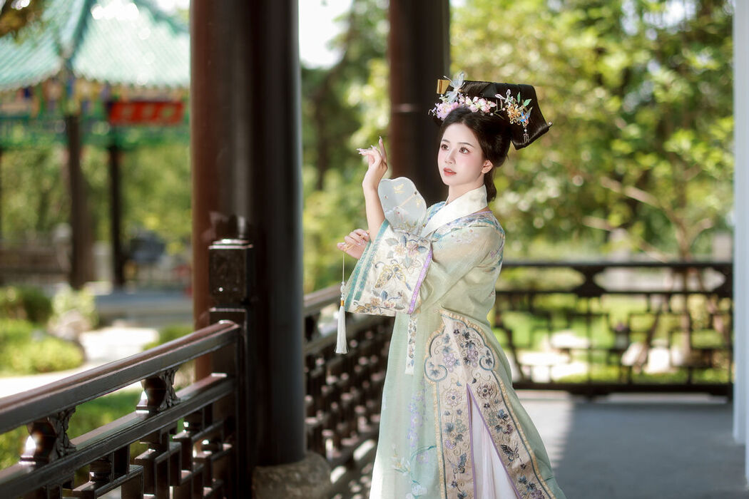YiTuYu艺图语 Vol.7816 Xiao Du Tong Xue
