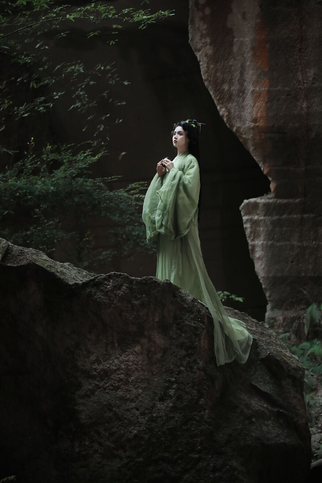 YiTuYu艺图语 Vol.7764 He Xiang Gu