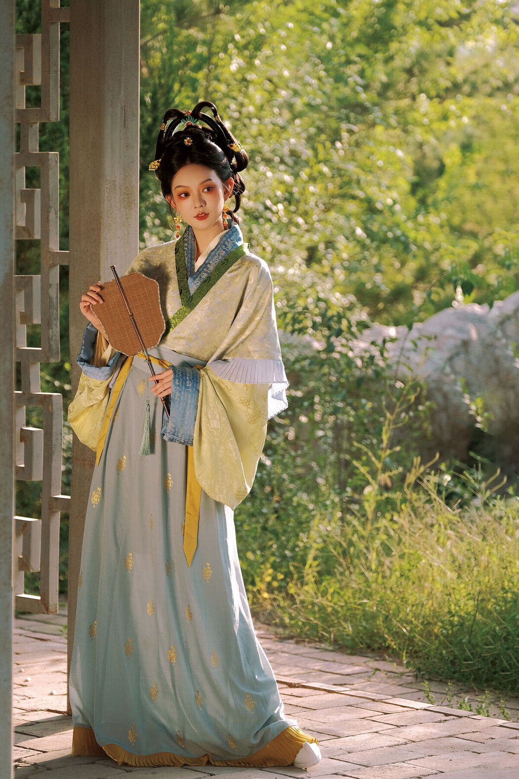 YiTuYu艺图语 Vol.7768 Qiu Qiu