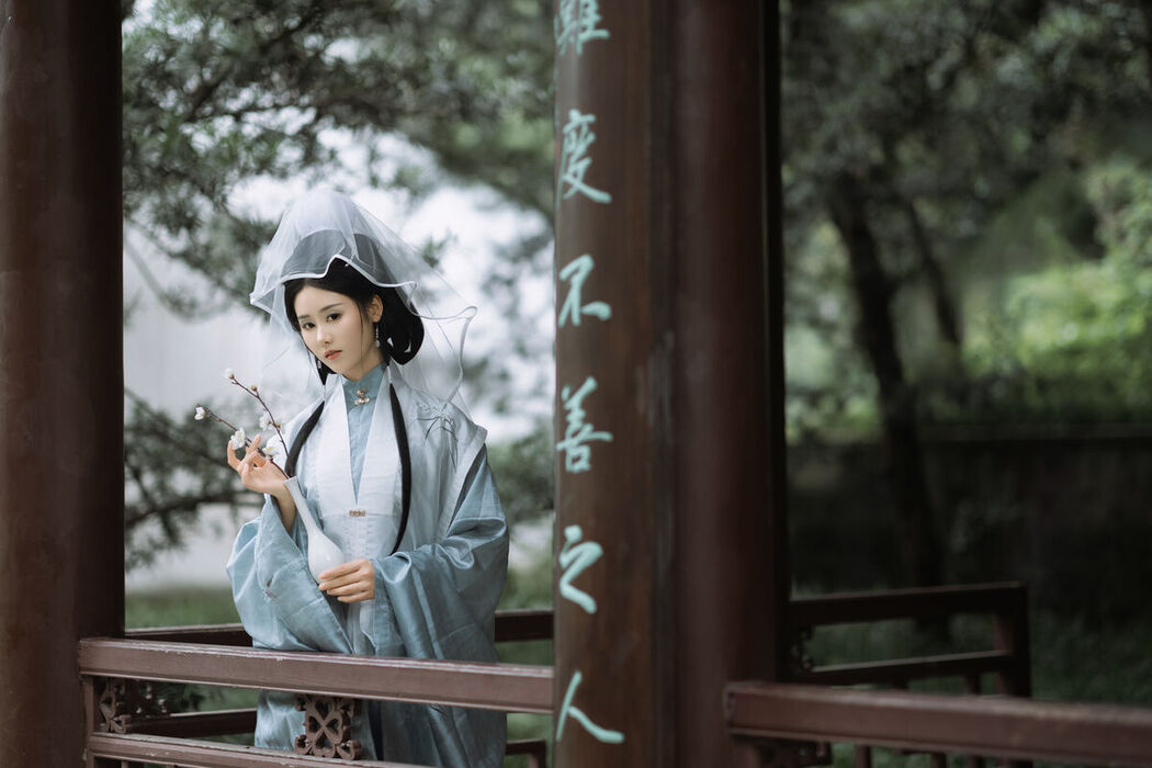 YiTuYu艺图语 Vol.7762 Ren Jian Yue-su Chen