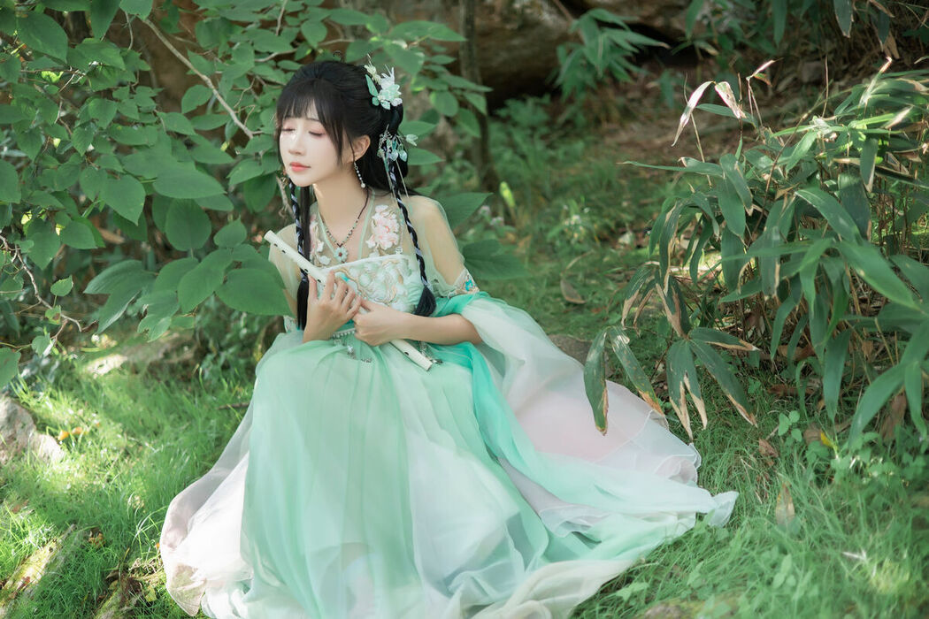 YiTuYu艺图语 Vol.7793 Qi Luo Sheng De Xiao Su Su