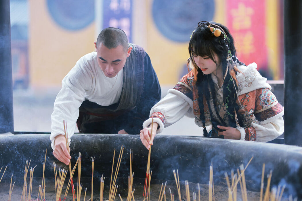 YiTuYu艺图语 Vol.7736 La Tiao Shi Fu