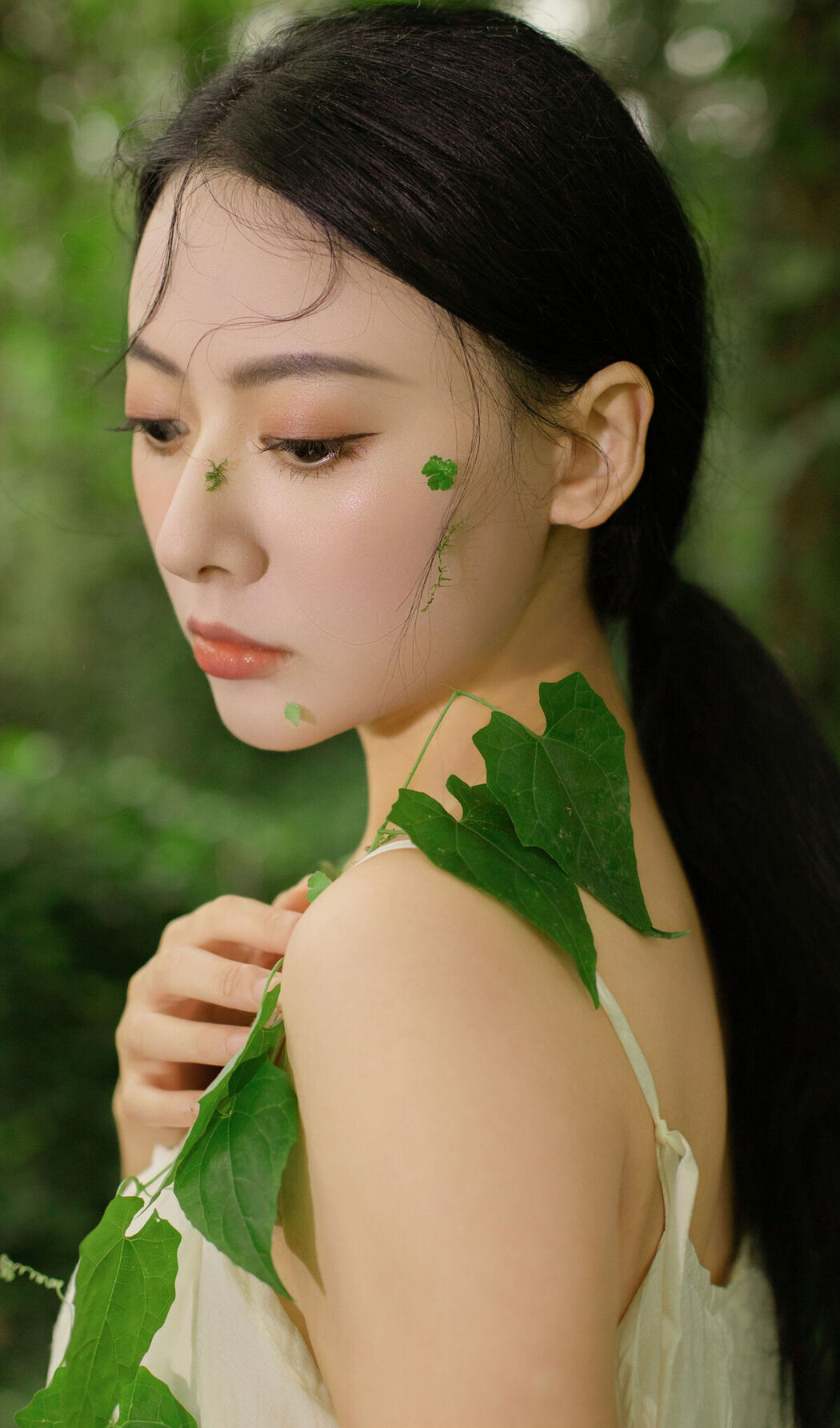 YiTuYu艺图语 Vol.7748 Shi Ang Yang Ya