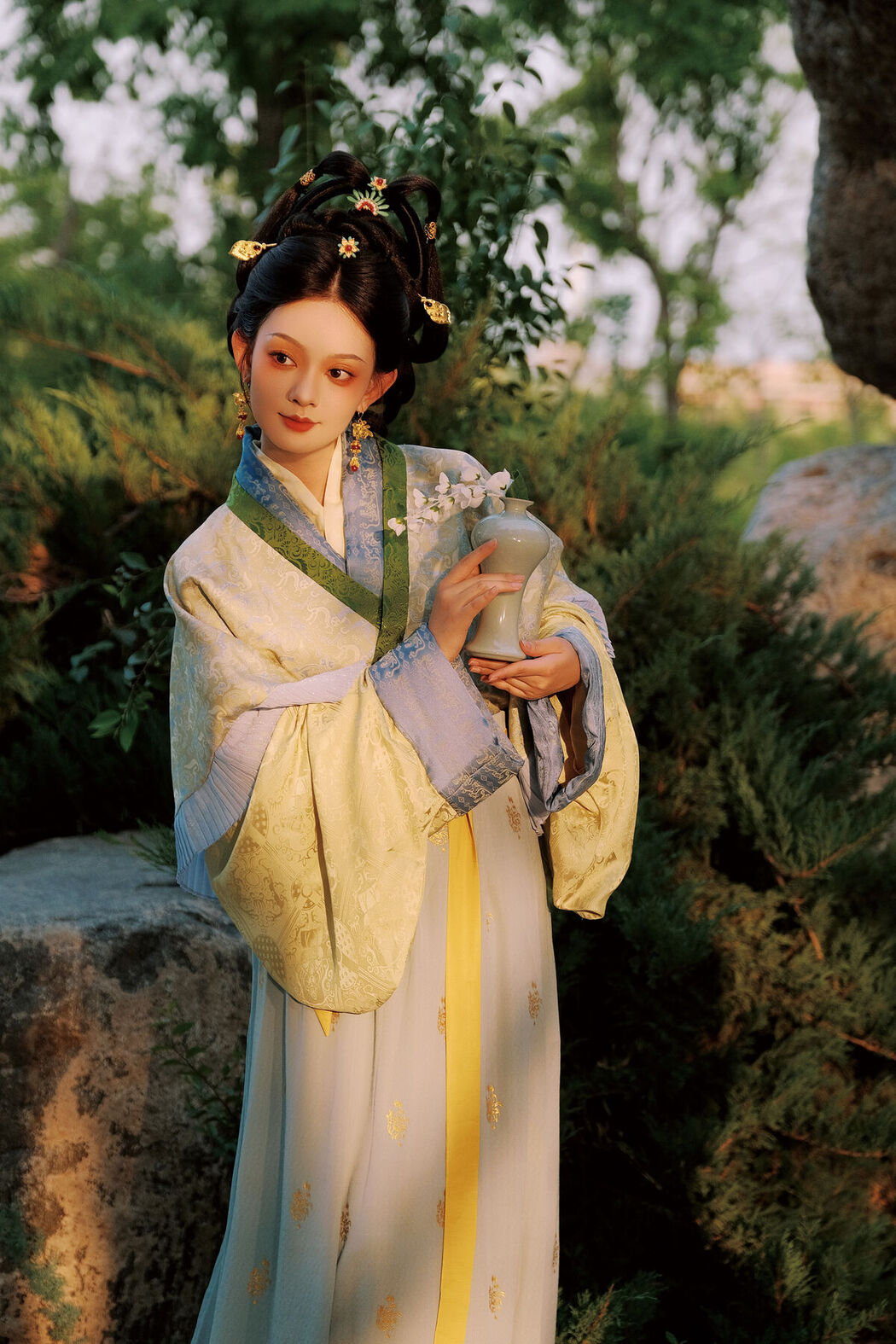 YiTuYu艺图语 Vol.7768 Qiu Qiu