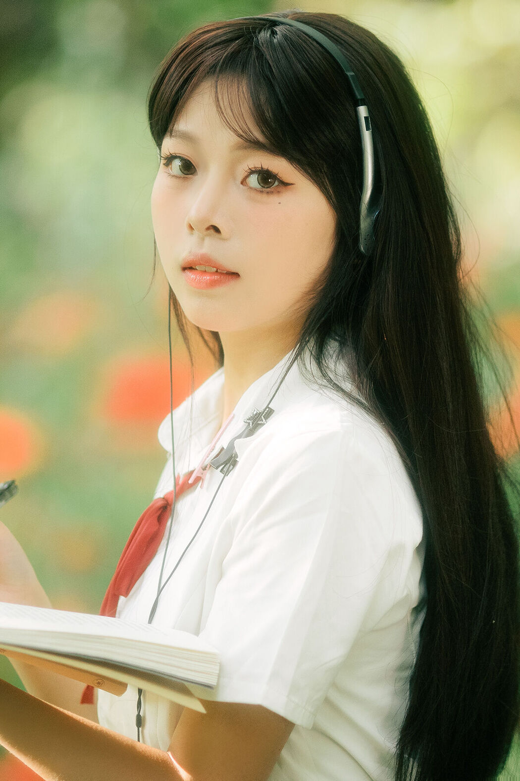 YiTuYu艺图语 Vol.7805 Mo Xian Bao Lian Xi Sheng Cover Photo