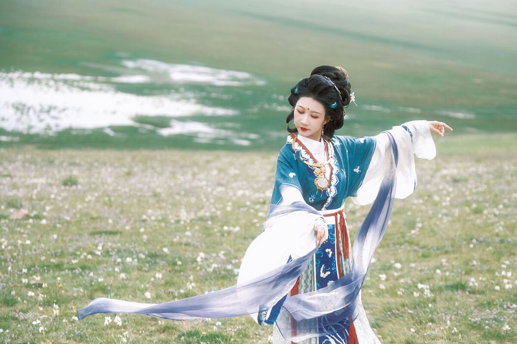 YiTuYu艺图语 Vol.7759 Xiao Bei Ke Qing Bu Yao Fang Qi