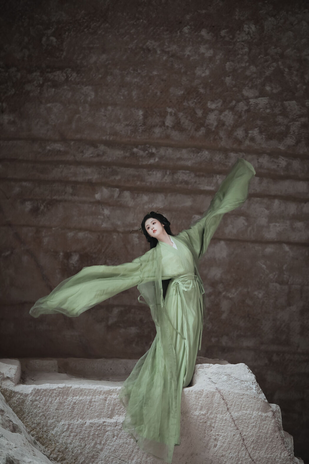 YiTuYu艺图语 Vol.7764 He Xiang Gu