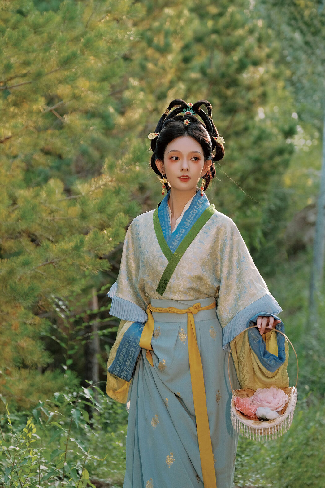 YiTuYu艺图语 Vol.7768 Qiu Qiu
