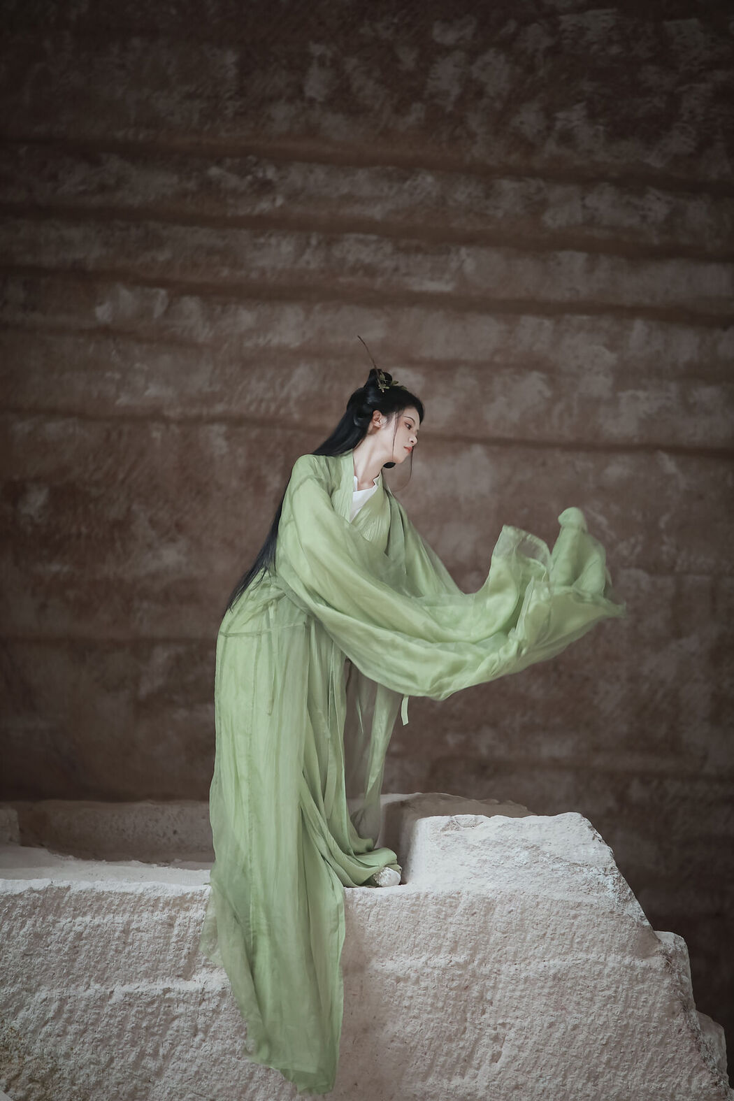 YiTuYu艺图语 Vol.7764 He Xiang Gu