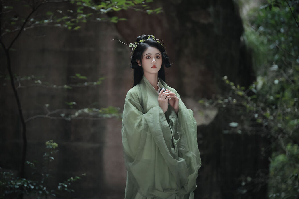 YiTuYu艺图语 Vol.7764 He Xiang Gu