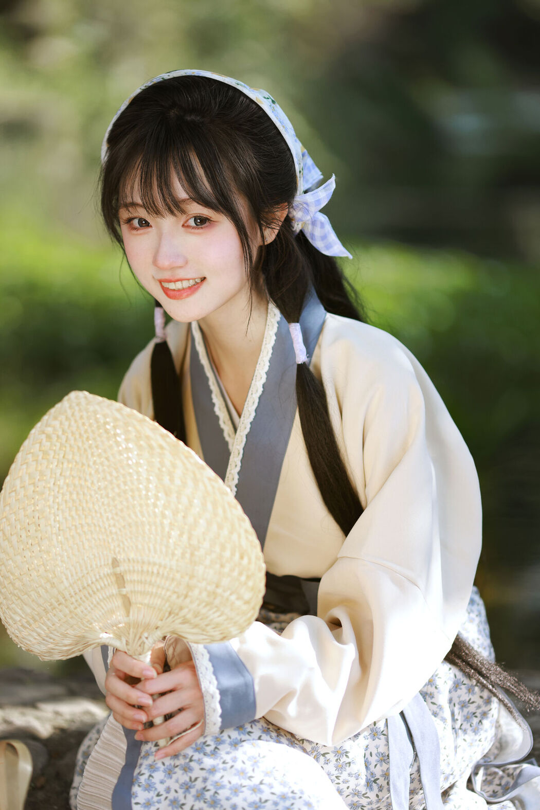 YiTuYu艺图语 Vol.7760 Nai He Ne