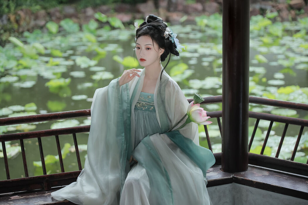 YiTuYu艺图语 Vol.7750 Du Du