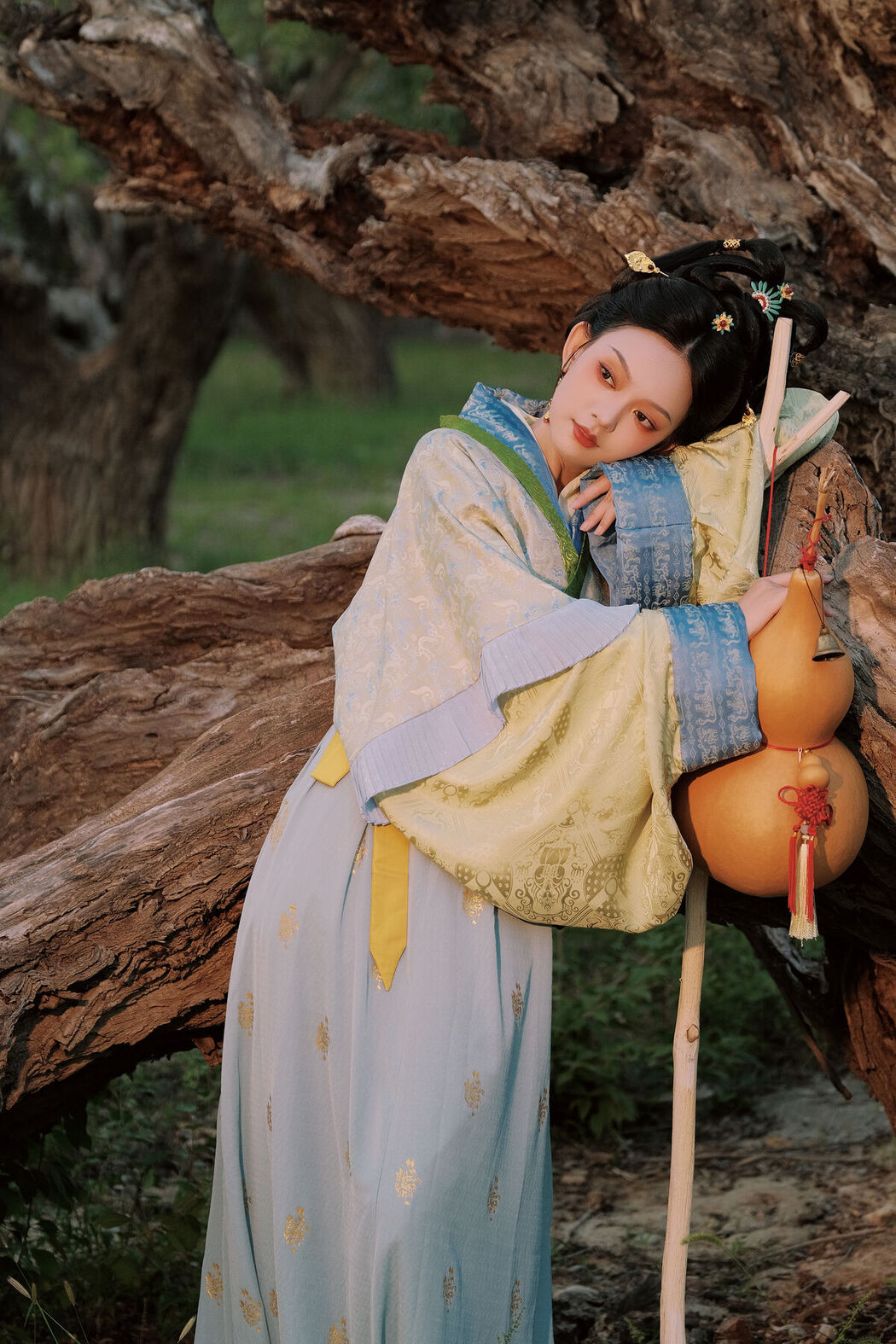 YiTuYu艺图语 Vol.7768 Qiu Qiu