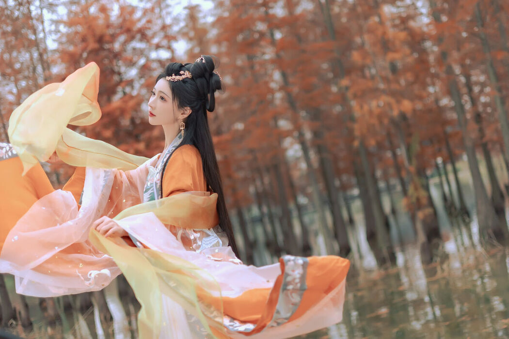 YiTuYu艺图语 Vol.7891 Qi Luo Sheng De Xiao Su Su