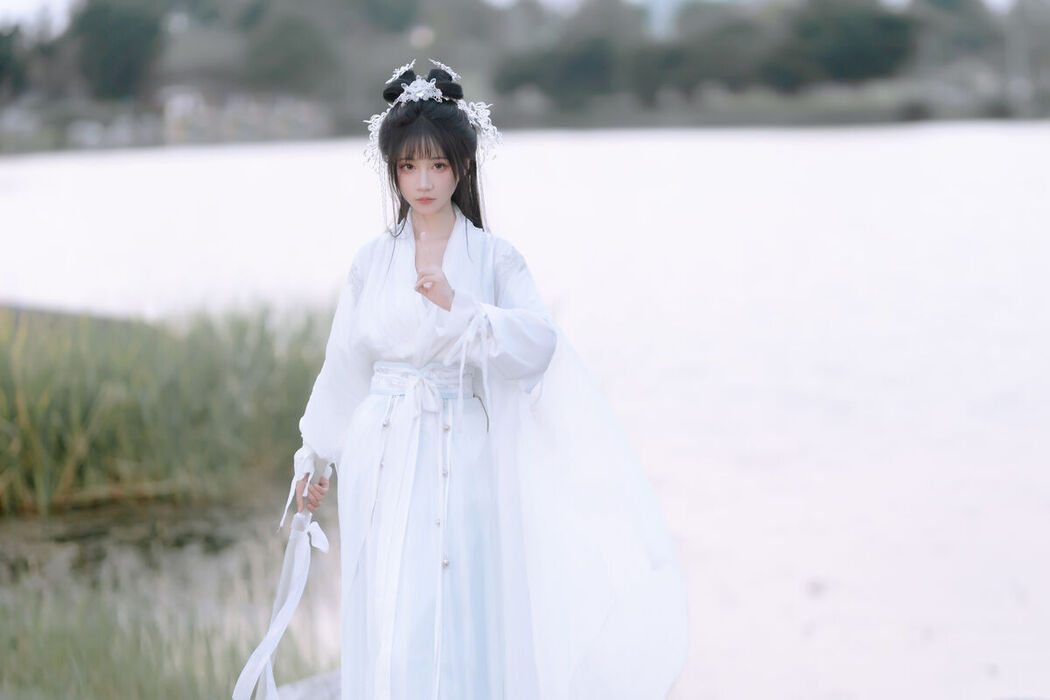 YiTuYu艺图语 Vol.7884 Qi Luo Sheng De Xiao Su Su