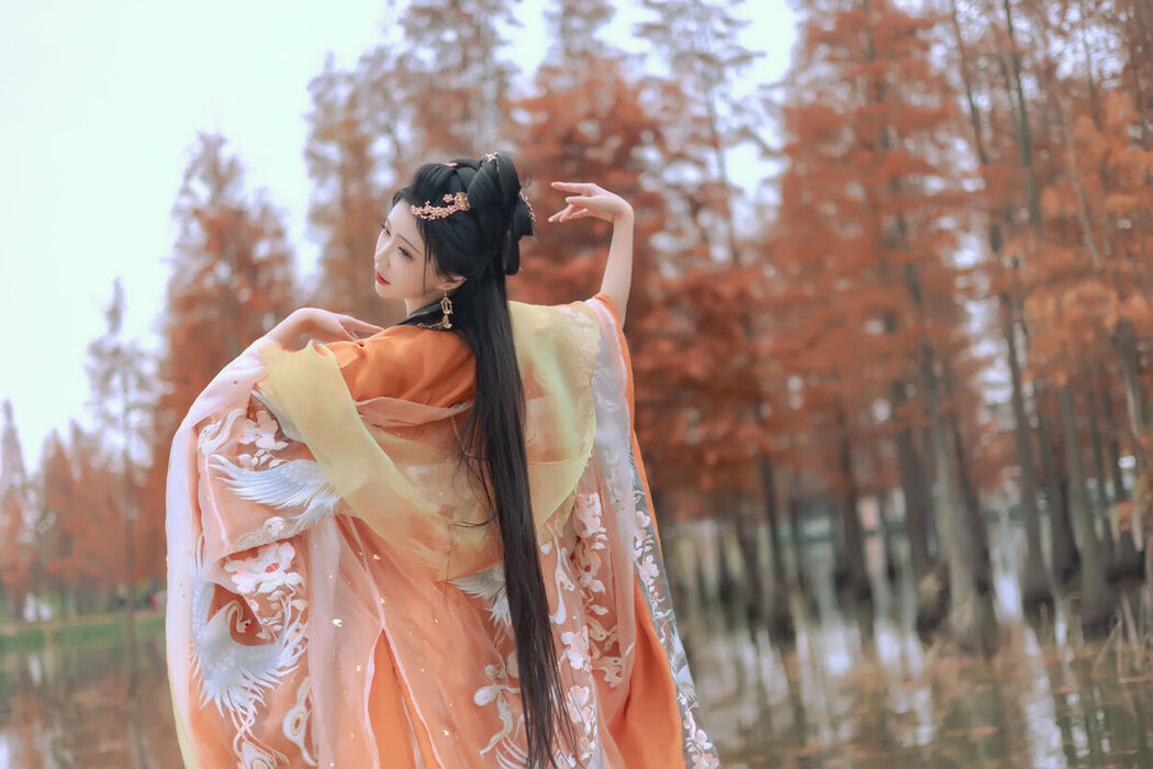YiTuYu艺图语 Vol.7891 Qi Luo Sheng De Xiao Su Su
