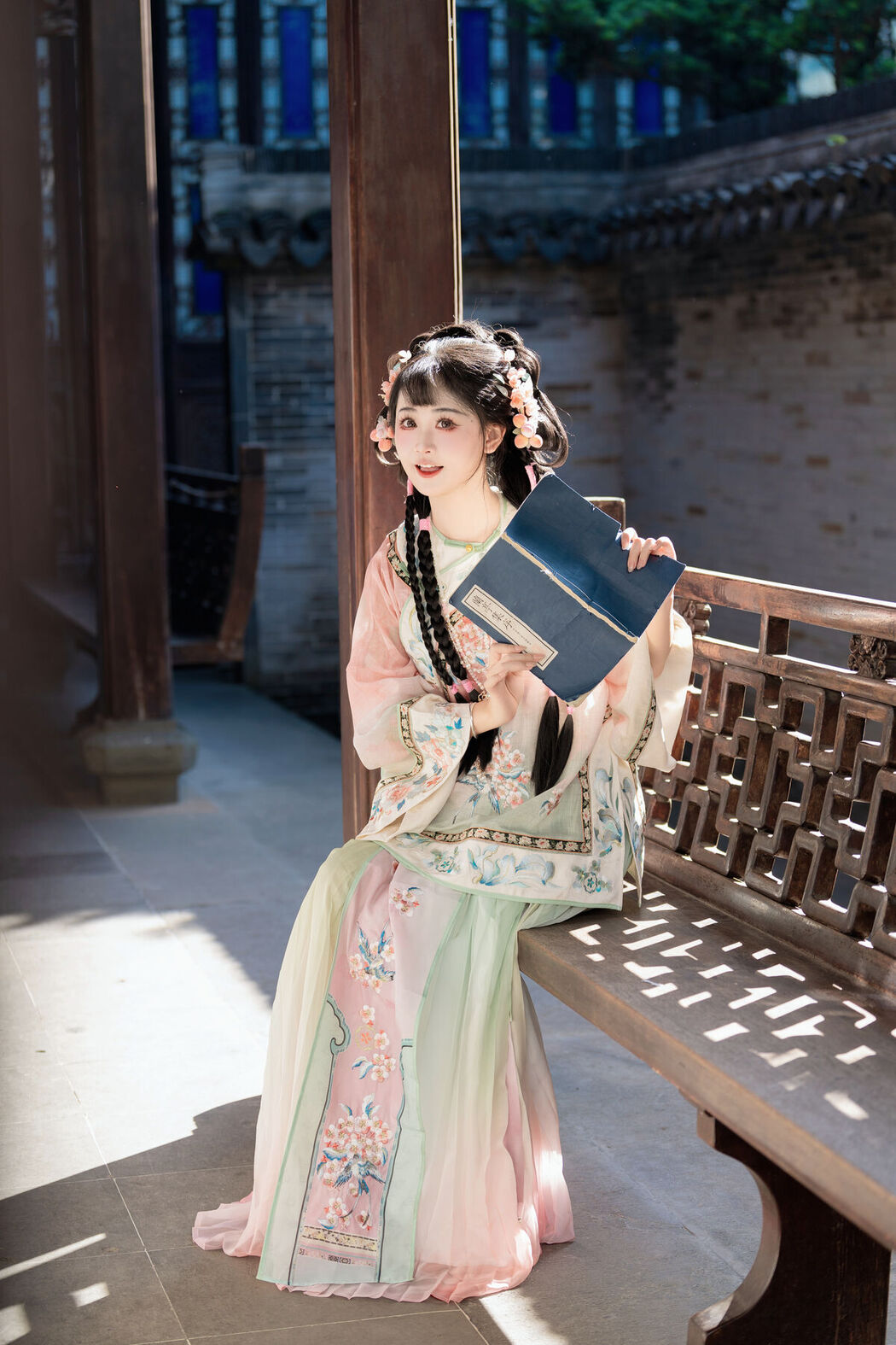 YiTuYu艺图语 Vol.7895 Jiao Yi Zhi Sui Sui