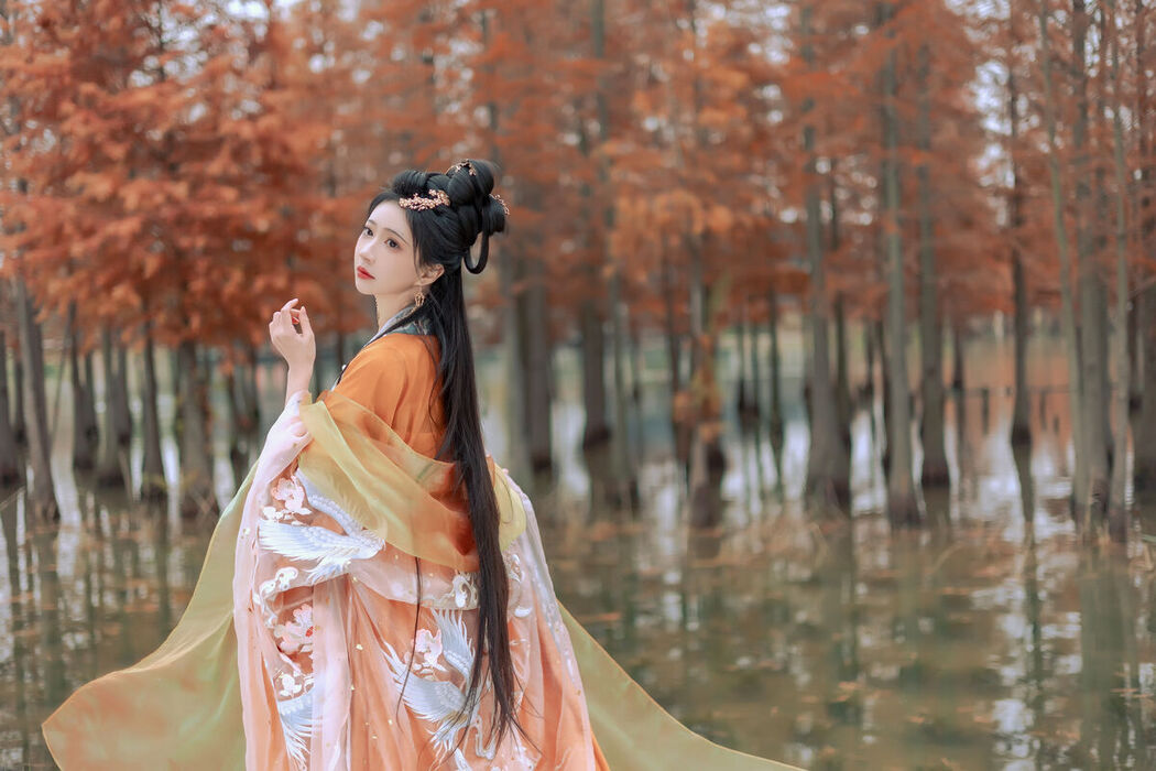 YiTuYu艺图语 Vol.7891 Qi Luo Sheng De Xiao Su Su